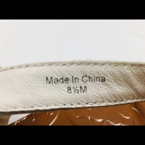 Kate Spade New York Charm Bow Sandal Sz 8.5 M - Picture 3 of 5